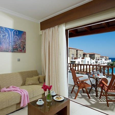 Costa Lindia Beach Lartos Room photo