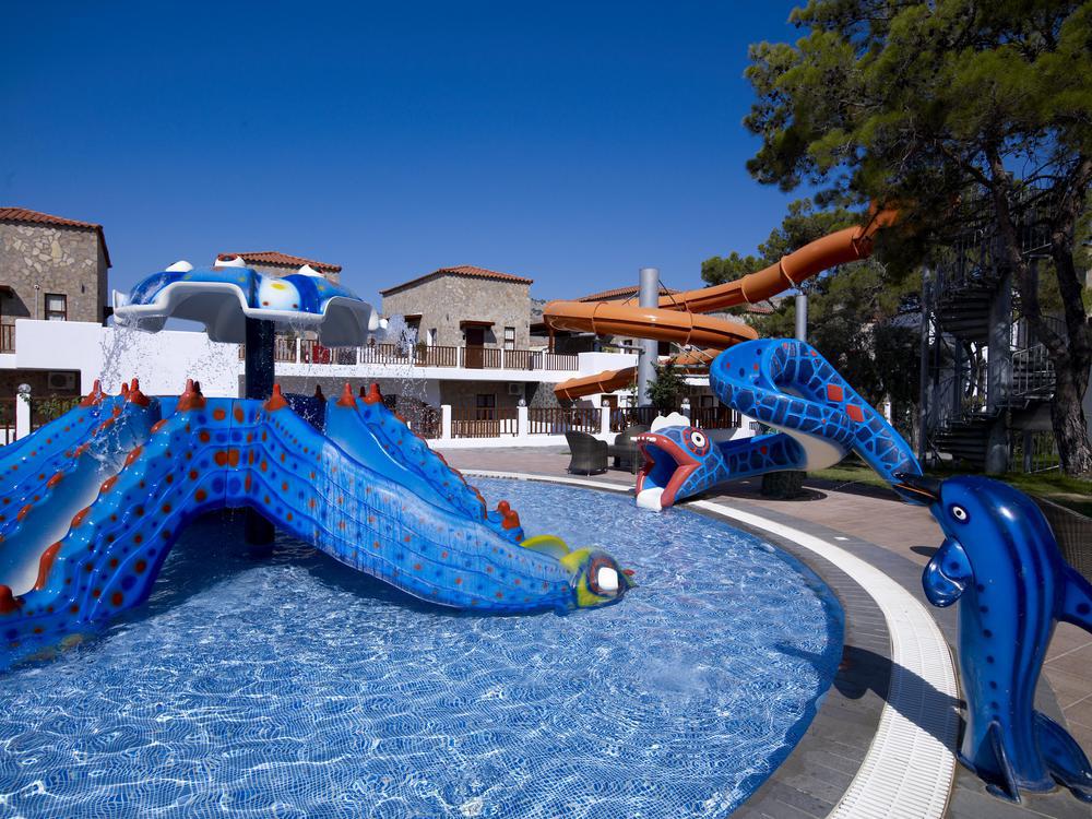 Costa Lindia Beach Lartos Facilities photo