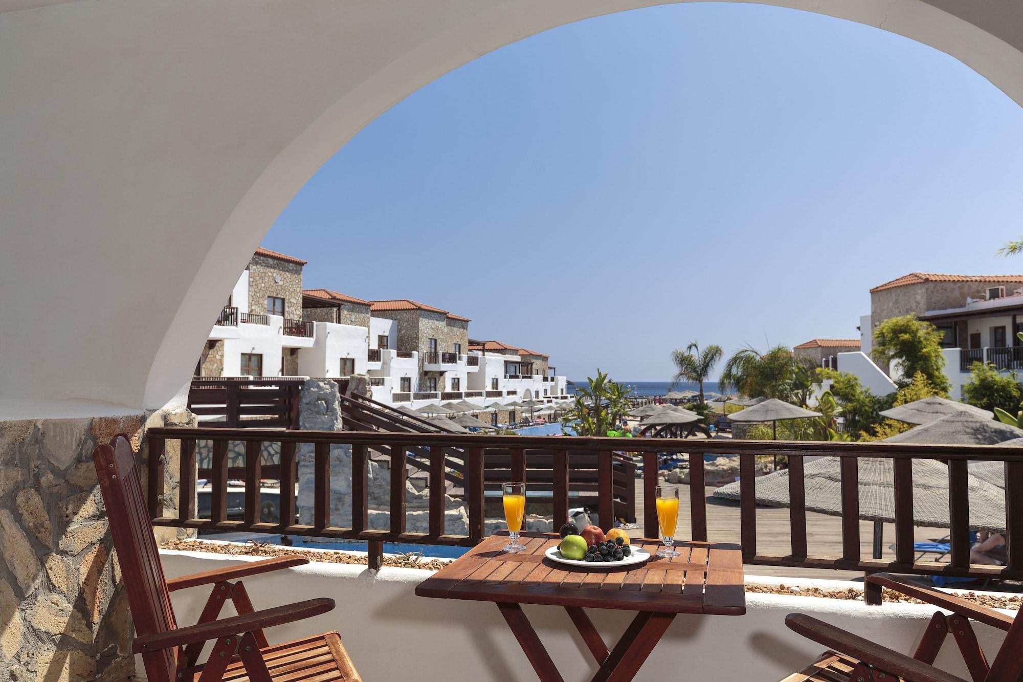 Costa Lindia Beach Lartos Exterior photo