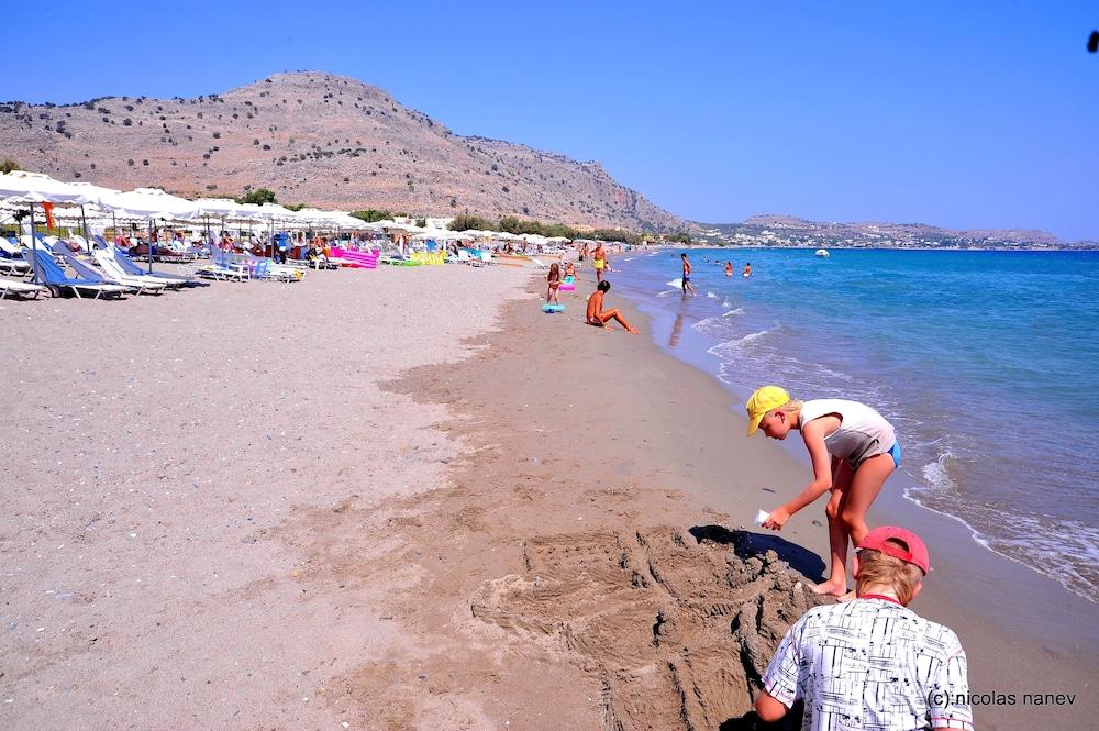 Costa Lindia Beach Lartos Facilities photo