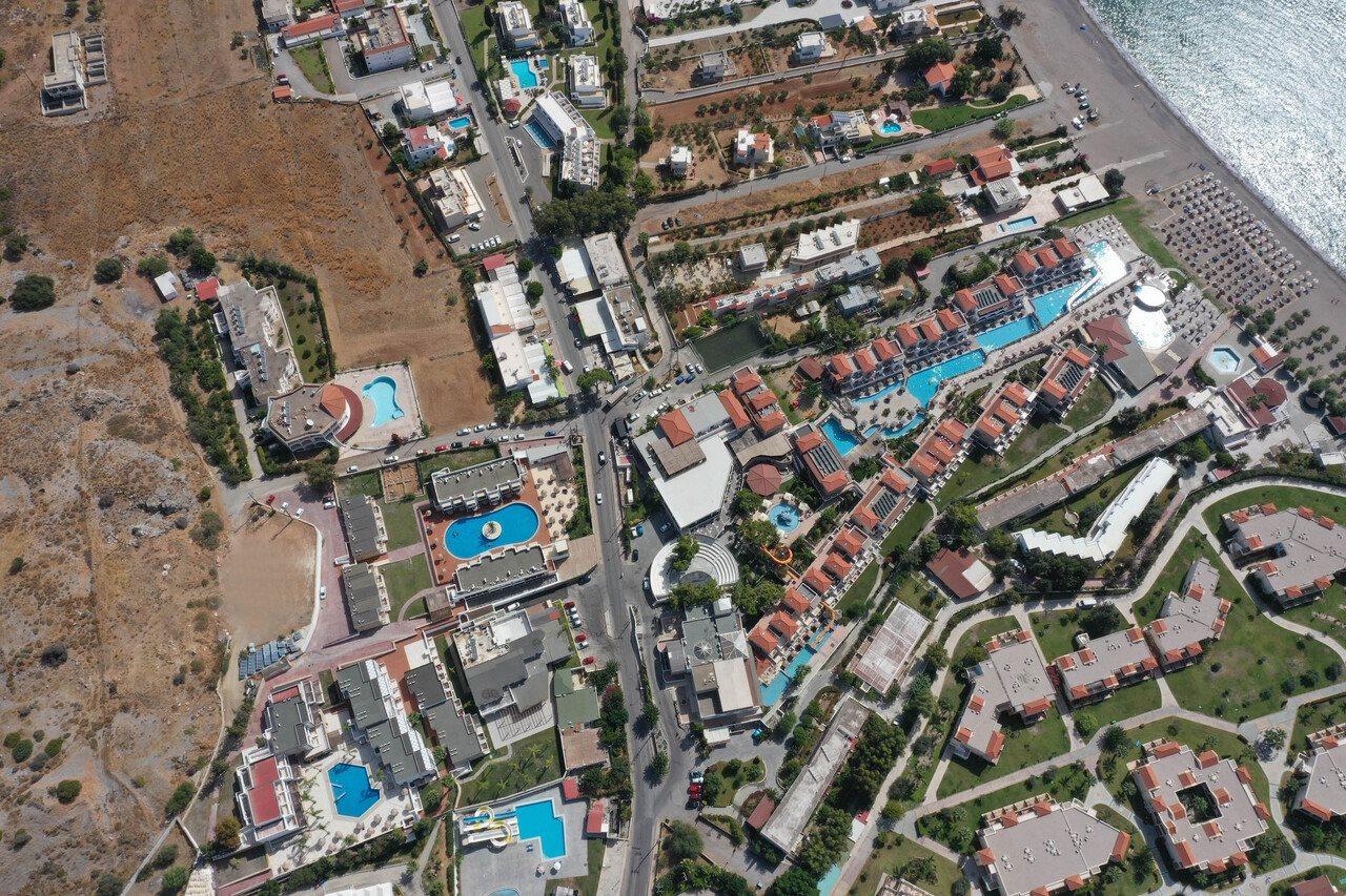 Costa Lindia Beach Lartos Exterior photo