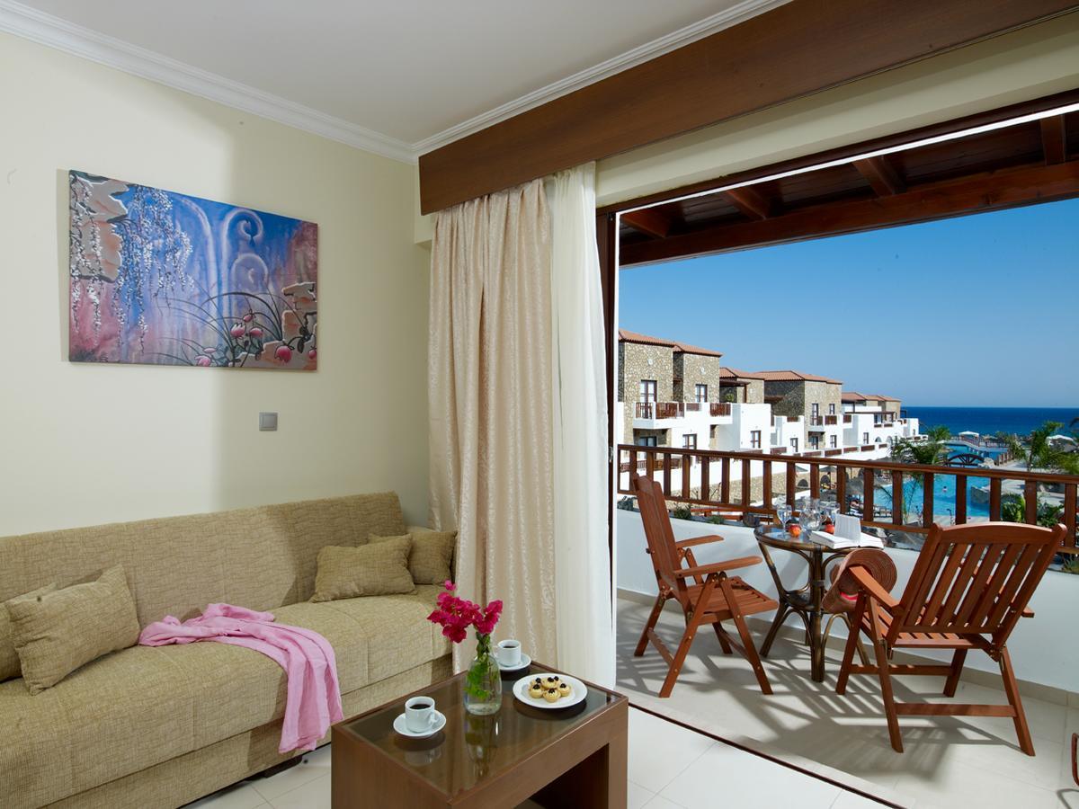 Costa Lindia Beach Lartos Room photo